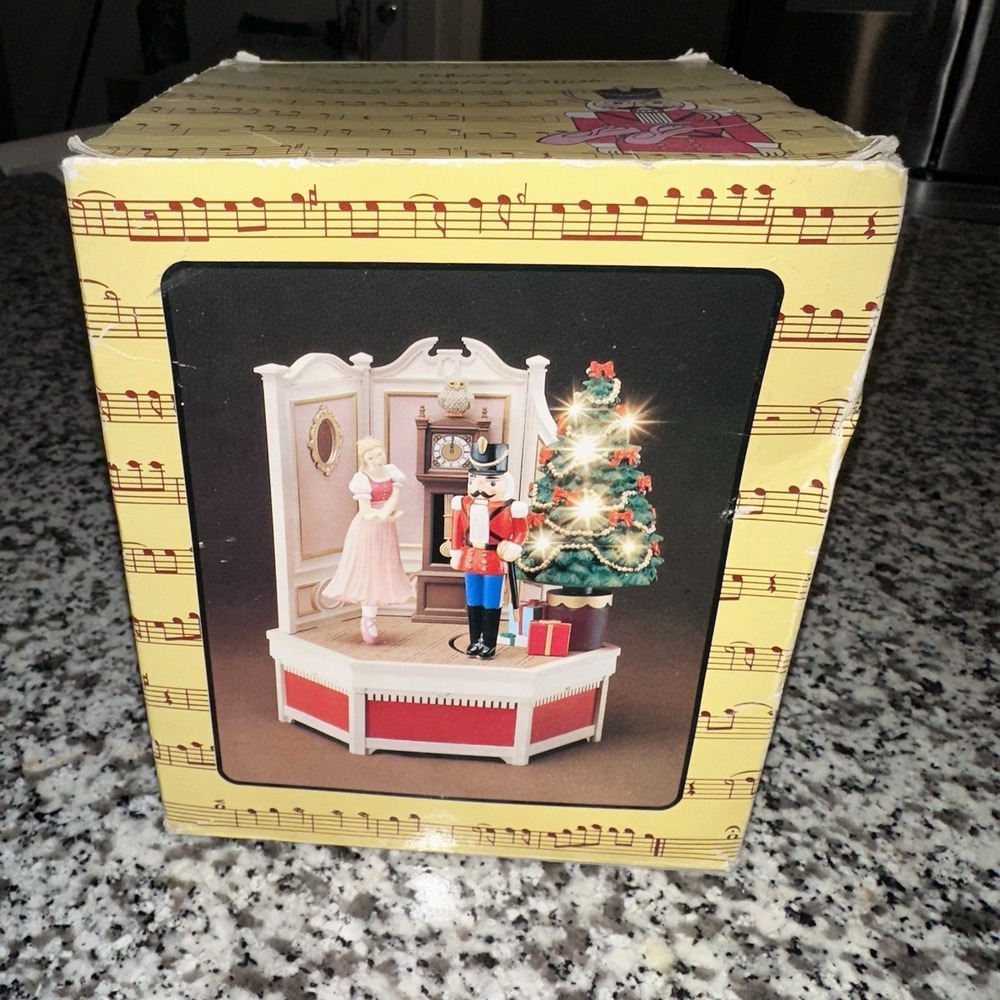 Vtg Enesco Nutcracker "Parade of the Wooden Soldier" Music Box Ballet 1986 Fair